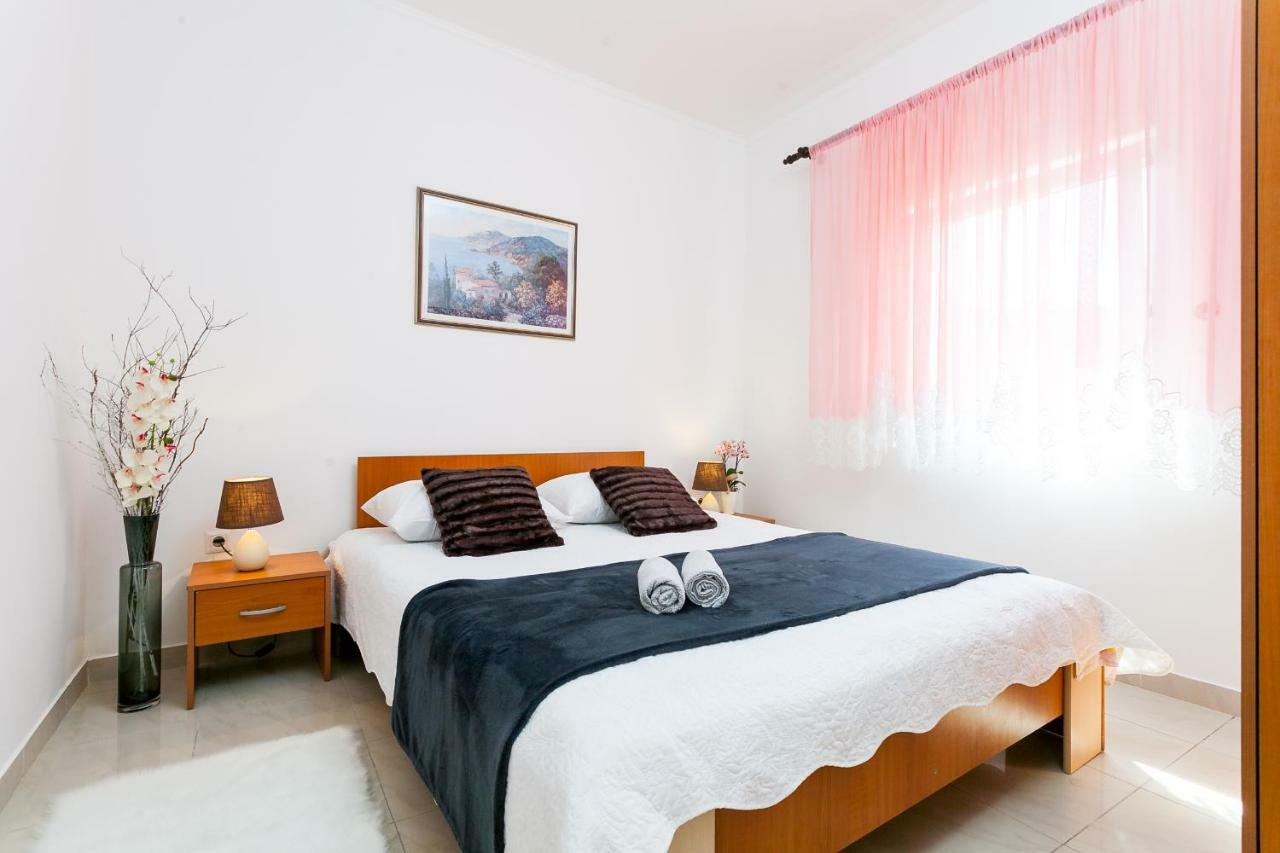 Guest House Mara Vela Luka Kültér fotó